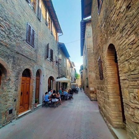 Casa Ardesia Apartment San Gimignano Bagian luar foto